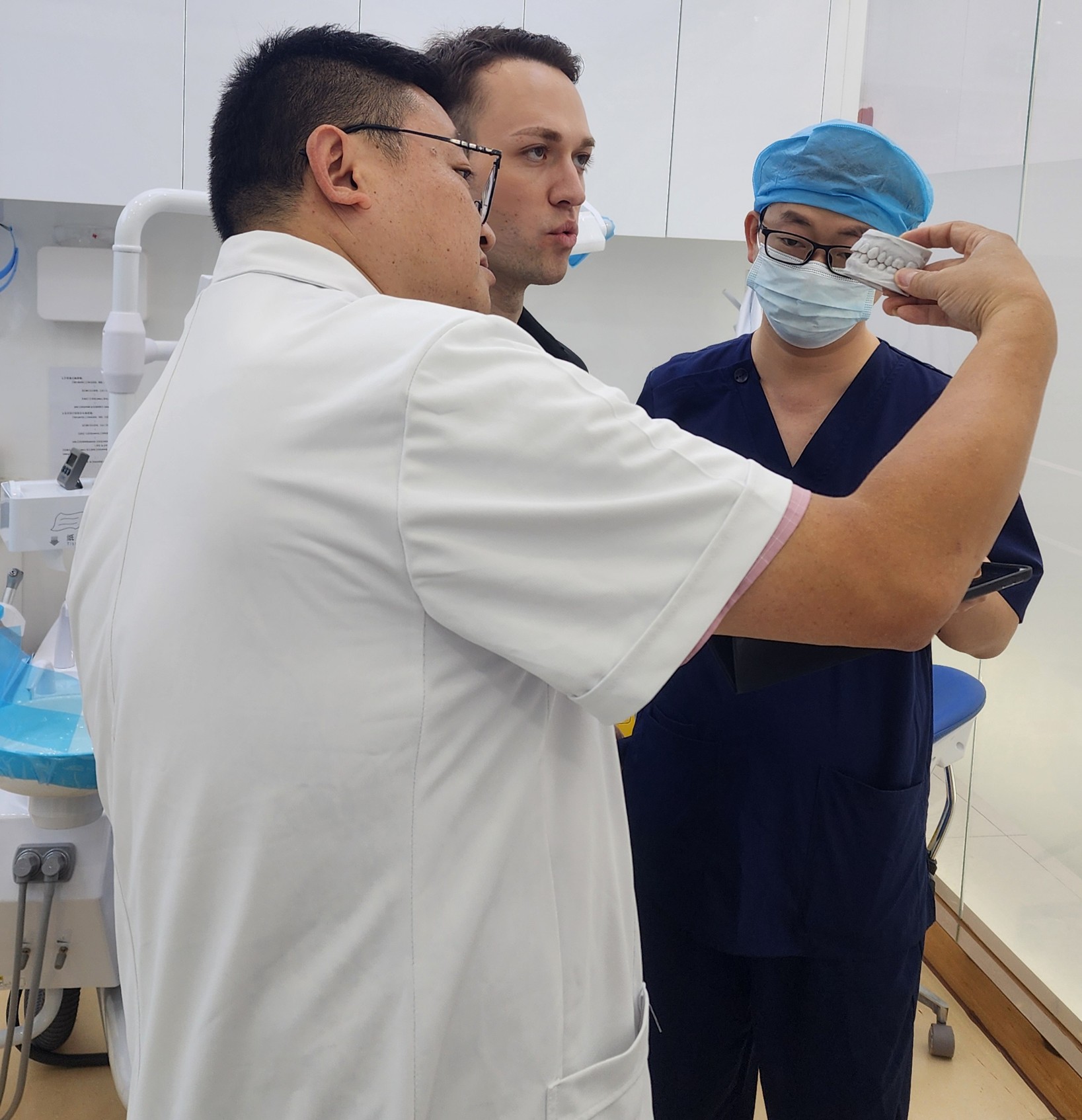 Fabrication of Provisional resin crowns1.jpg Fabrication of Provisional resin crowns1.jpg